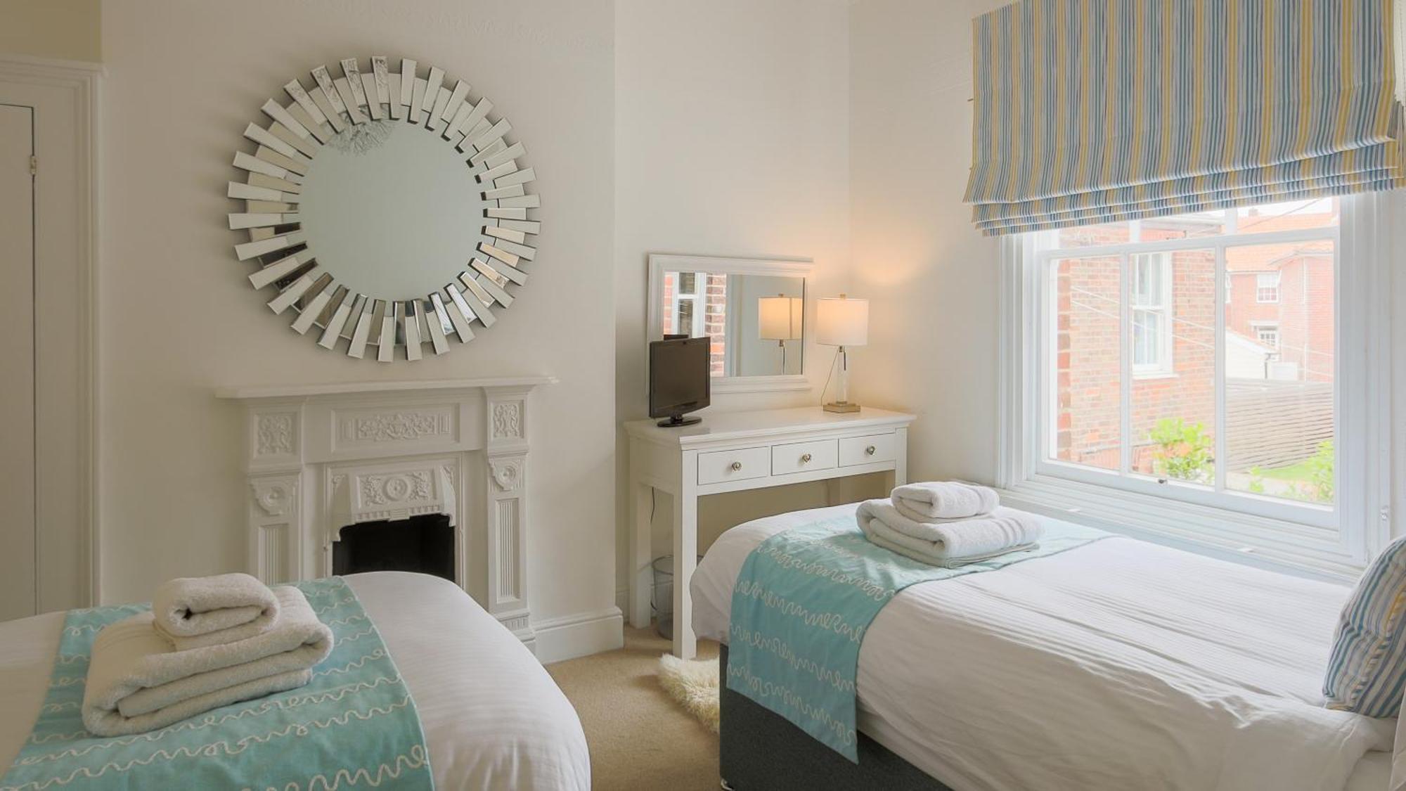 Northcliffe, Southwold Seafront Sleeps 14 Villa Buitenkant foto
